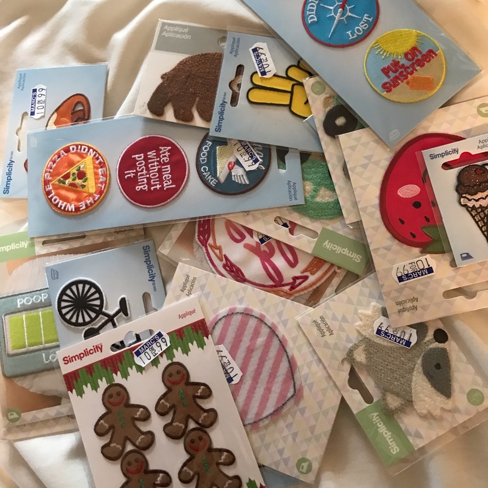 Simplicity Assorted Holiday & Food Iron-On Appliqué Patches - Multi Color 1